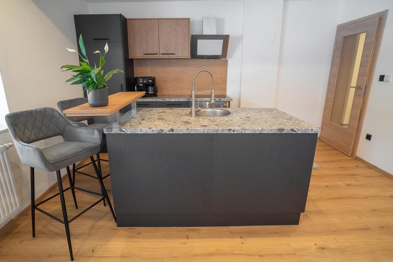 Apartement Waldfrieden Pfons エクステリア 写真