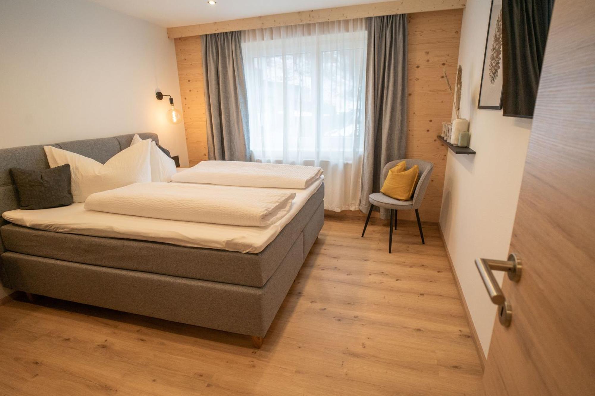 Apartement Waldfrieden Pfons エクステリア 写真